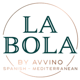 La Bola Logo